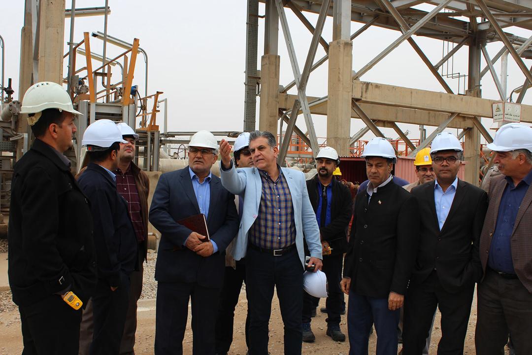بازدید جهانگیر پورهنگ مدیرعامل شرکت نفت و گاز اروندان از تاسیسات نفتی منطقه دارخوین