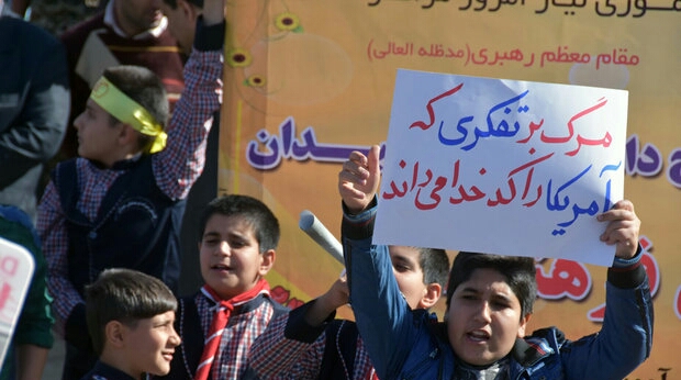 معاون فرماندار اهواز: باید پاسخی کوبنده به سخنان رئیس جمهور آمریکا بدهیم