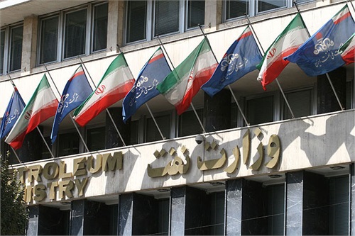 عضو کمیسیون انرژی مجلس عنوان کرد عملکرد مطلوب وزارت نفت در بخش مسئولیت‌های اجتماعی